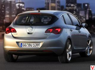 Opel Astra 2010 rok
